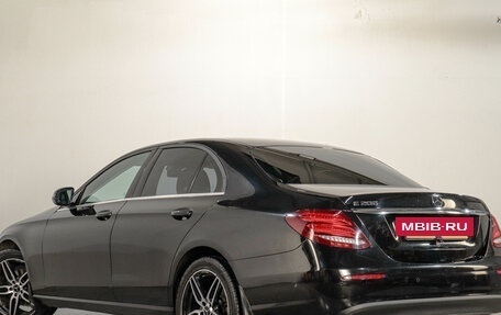 Mercedes-Benz E-Класс, 2016 год, 2 629 000 рублей, 4 фотография