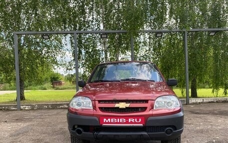 Chevrolet Niva I рестайлинг, 2010 год, 480 000 рублей, 7 фотография