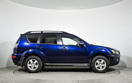 Mitsubishi Outlander III рестайлинг 3, 2011 год, 900 000 рублей, 5 фотография