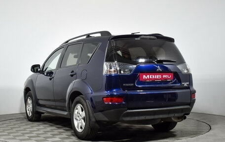 Mitsubishi Outlander III рестайлинг 3, 2011 год, 900 000 рублей, 8 фотография
