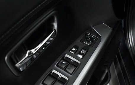 Mitsubishi Outlander III рестайлинг 3, 2011 год, 900 000 рублей, 11 фотография