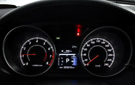 Mitsubishi Outlander III рестайлинг 3, 2011 год, 900 000 рублей, 19 фотография