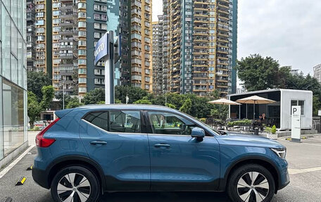 Volvo XC40 I, 2024 год, 3 284 667 рублей, 4 фотография