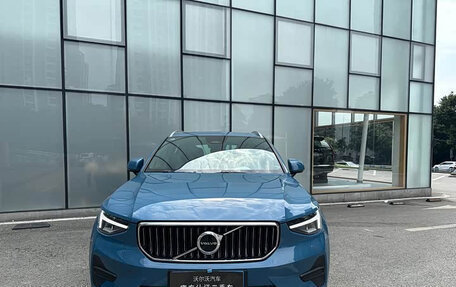 Volvo XC40 I, 2024 год, 3 284 667 рублей, 2 фотография