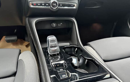 Volvo XC40 I, 2024 год, 3 284 667 рублей, 12 фотография