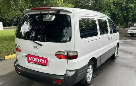 Hyundai Starex I рестайлинг, 2007 год, 890 000 рублей, 4 фотография