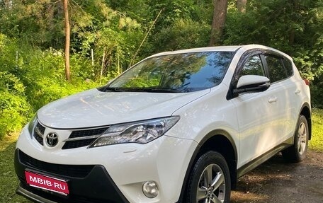 Toyota RAV4, 2015 год, 1 900 000 рублей, 1 фотография