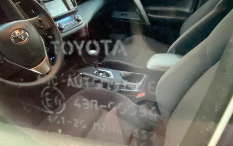 Toyota RAV4, 2015 год, 1 900 000 рублей, 22 фотография