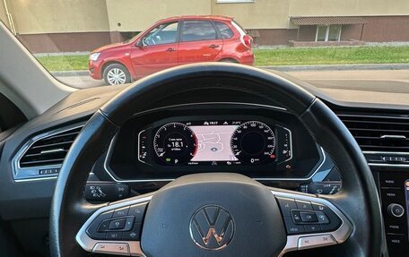 Volkswagen Tiguan II, 2021 год, 3 230 000 рублей, 13 фотография