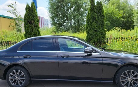 Mercedes-Benz E-Класс, 2017 год, 1 950 000 рублей, 2 фотография