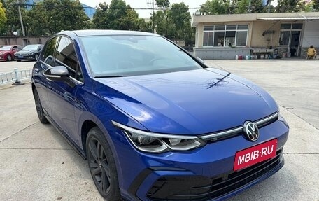 Volkswagen Golf VIII, 2022 год, 1 960 000 рублей, 1 фотография