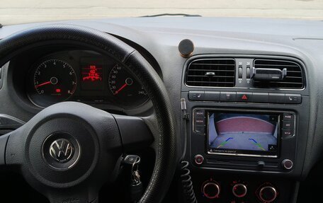 Volkswagen Polo VI (EU Market), 2012 год, 700 000 рублей, 22 фотография