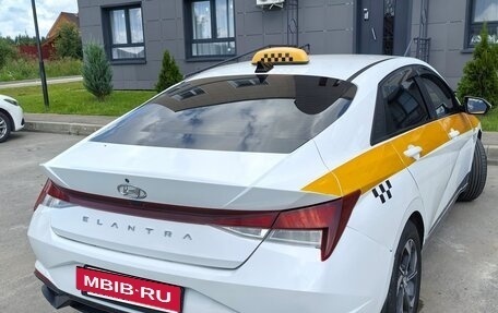 Hyundai Elantra, 2021 год, 1 250 000 рублей, 4 фотография