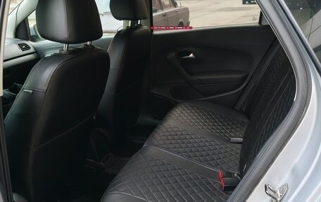 Volkswagen Polo VI (EU Market), 2012 год, 700 000 рублей, 24 фотография