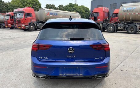 Volkswagen Golf VIII, 2022 год, 1 960 000 рублей, 5 фотография