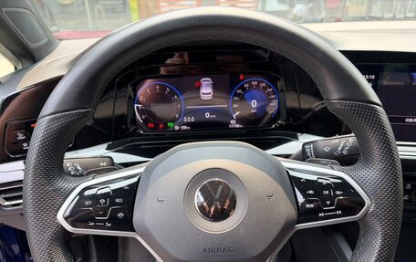 Volkswagen Golf VIII, 2022 год, 1 960 000 рублей, 10 фотография