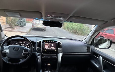 Toyota Land Cruiser 200, 2013 год, 4 650 000 рублей, 9 фотография