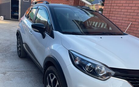 Renault Kaptur I рестайлинг, 2016 год, 1 350 000 рублей, 2 фотография