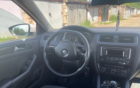 Volkswagen Jetta VI, 2015 год, 850 000 рублей, 4 фотография