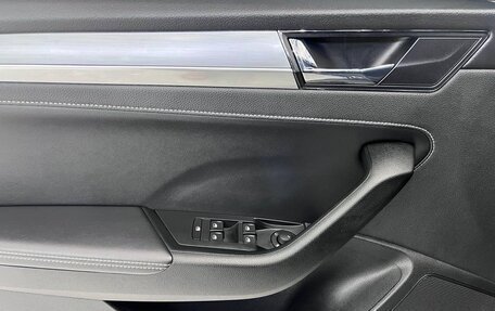Skoda Superb III рестайлинг, 2023 год, 2 200 000 рублей, 8 фотография