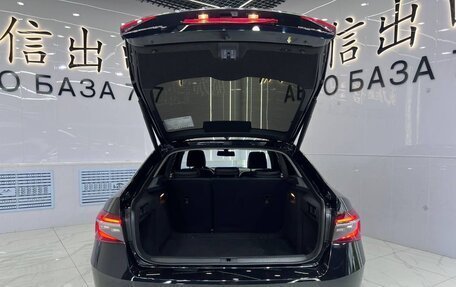 Skoda Superb III рестайлинг, 2023 год, 2 200 000 рублей, 17 фотография
