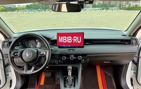 Honda Vezel, 2023 год, 1 770 000 рублей, 7 фотография