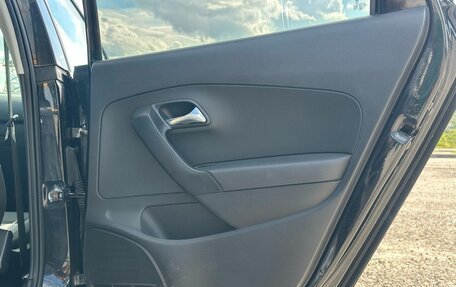 Volkswagen Polo VI (EU Market), 2013 год, 750 000 рублей, 24 фотография