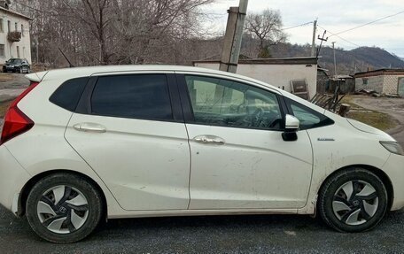 Honda Fit III, 2014 год, 690 000 рублей, 2 фотография