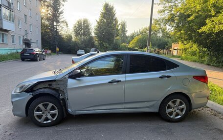 Hyundai Solaris II рестайлинг, 2011 год, 465 000 рублей, 2 фотография