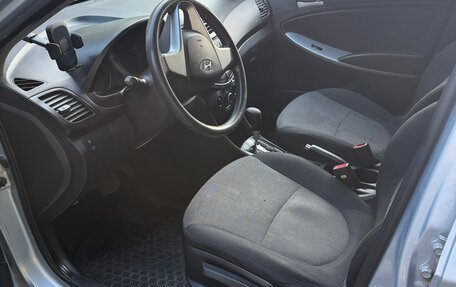 Hyundai Solaris II рестайлинг, 2011 год, 465 000 рублей, 5 фотография