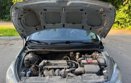 Hyundai Solaris II рестайлинг, 2011 год, 465 000 рублей, 9 фотография