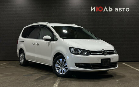 Volkswagen Sharan II, 2011 год, 1 445 000 рублей, 3 фотография
