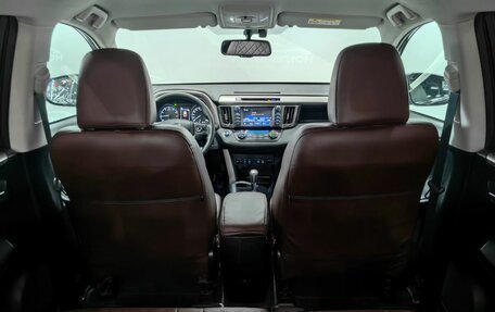 Toyota RAV4, 2018 год, 2 650 000 рублей, 17 фотография