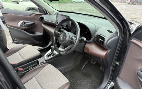 Toyota Yaris Cross, 2022 год, 1 750 000 рублей, 5 фотография