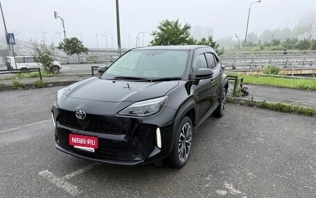 Toyota Yaris Cross, 2022 год, 1 750 000 рублей, 3 фотография