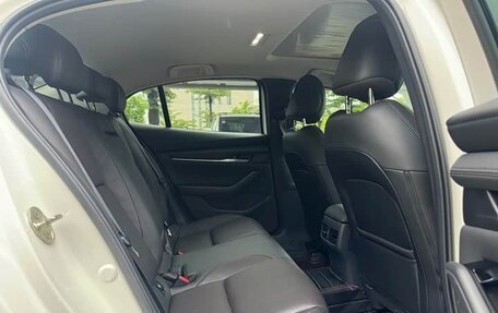 Mazda 3, 2022 год, 1 350 000 рублей, 7 фотография