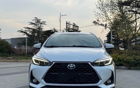 Toyota Yaris XP150 рестайлинг, 2022 год, 1 200 000 рублей, 2 фотография