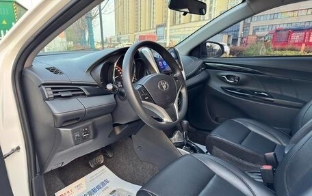 Toyota Yaris XP150 рестайлинг, 2022 год, 1 200 000 рублей, 7 фотография