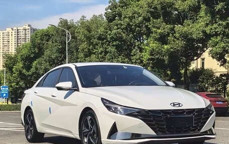 Hyundai Elantra, 2023 год, 1 240 007 рублей, 4 фотография