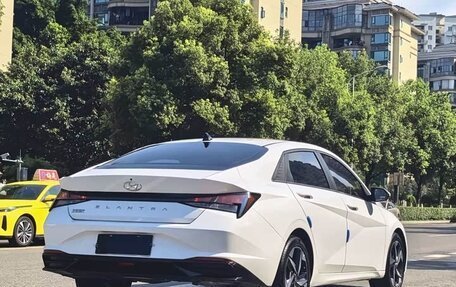 Hyundai Elantra, 2023 год, 1 240 007 рублей, 7 фотография