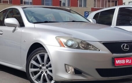 Lexus IS II рестайлинг 2, 2005 год, 1 450 000 рублей, 1 фотография