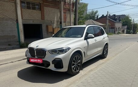 BMW X5, 2019 год, 6 090 000 рублей, 1 фотография