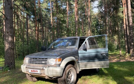 Mitsubishi Pajero III рестайлинг, 1994 год, 460 000 рублей, 9 фотография