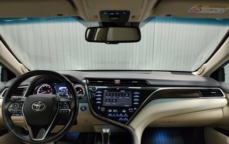 Toyota Camry, 2020 год, 3 149 000 рублей, 8 фотография