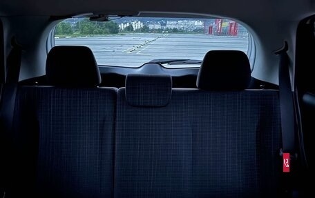 Toyota Vitz, 2017 год, 950 000 рублей, 9 фотография