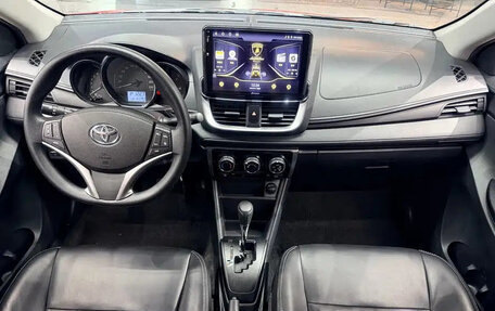 Toyota Yaris Cross, 2022 год, 1 140 000 рублей, 6 фотография
