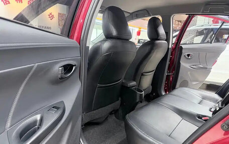 Toyota Yaris Cross, 2022 год, 1 140 000 рублей, 13 фотография