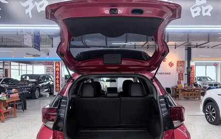 Toyota Yaris Cross, 2022 год, 1 140 000 рублей, 16 фотография