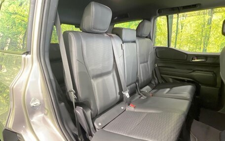 Toyota Land Cruiser Prado, 2024 год, 6 650 300 рублей, 17 фотография