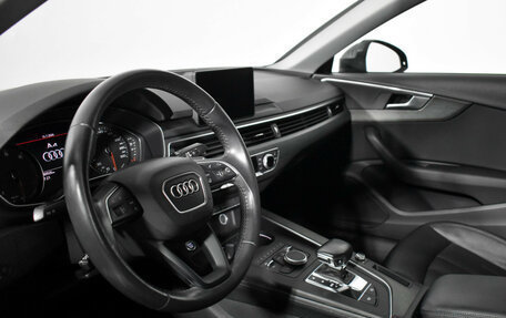 Audi A4, 2018 год, 2 190 000 рублей, 10 фотография